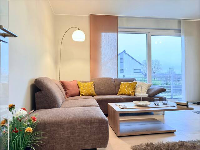 Modern Comfort 2 bedroom Apt w balcony&parking-Mam 1 — photo 3