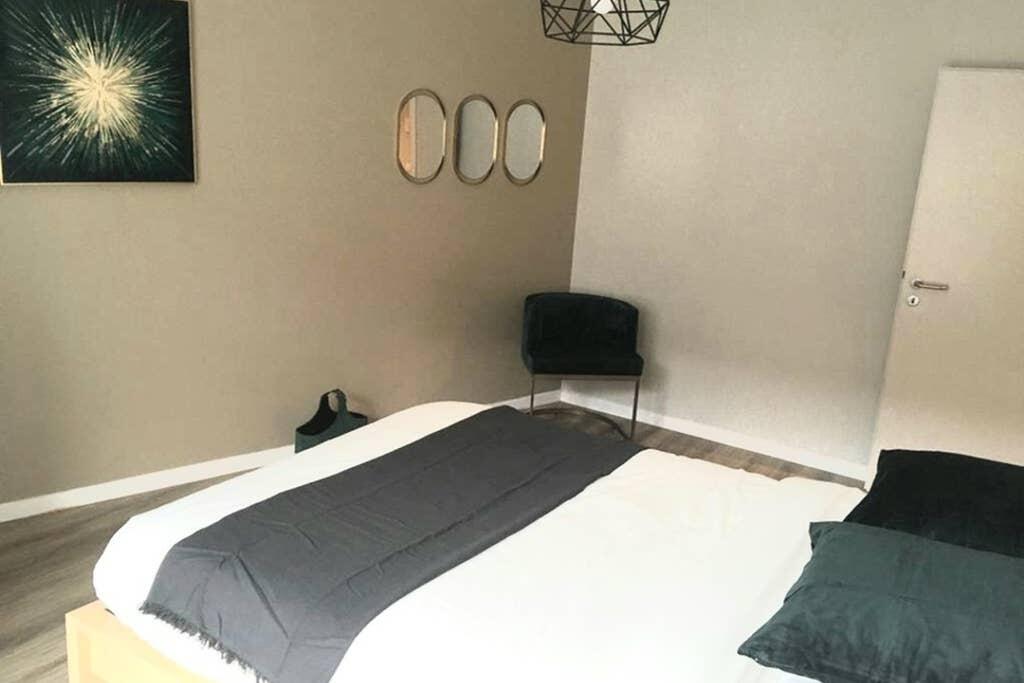 Luxury Flat in City Center, 3 Balconies, Free Parking -217 — photo 8