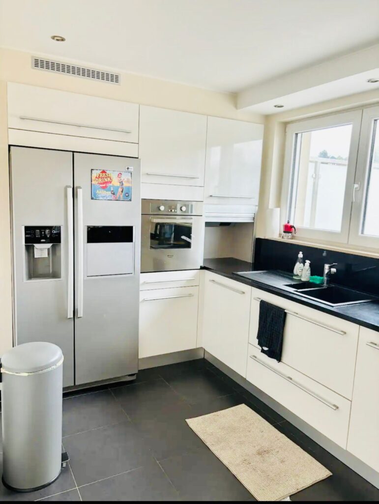 Two bedrooms with parking in Hesperange-Hesp 1 — photo 8