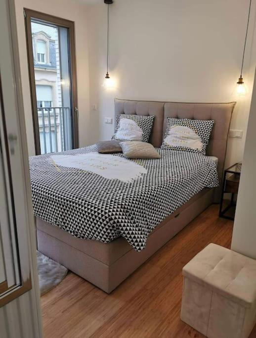 Luxury 1 bedroom in Center with Terrace & Parking -75M — photo 5
