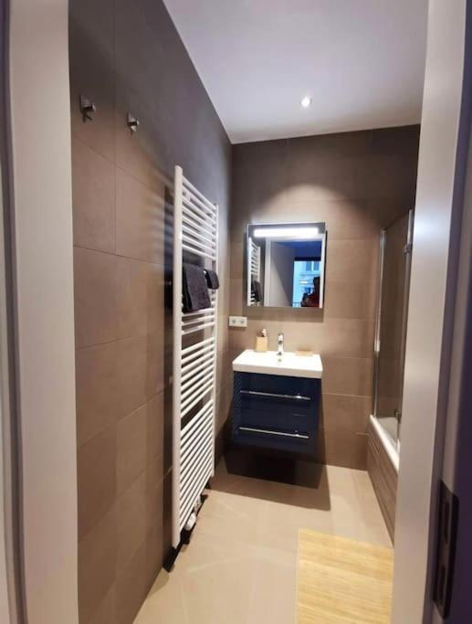 Luxury 1 bedroom in Center with Terrace & Parking -75M — photo 7