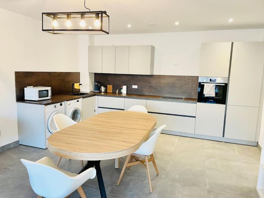 Brand new 2 bedrooms in Center, Terrace and Parking 142-99 — photo 6