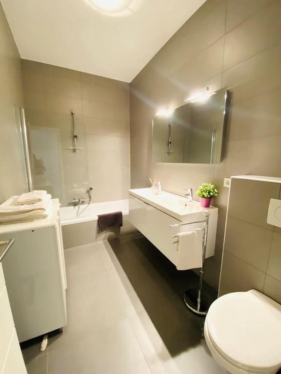 Large 3 bedrooms in Center with Terraces & Parking – ROL1 — photo 20