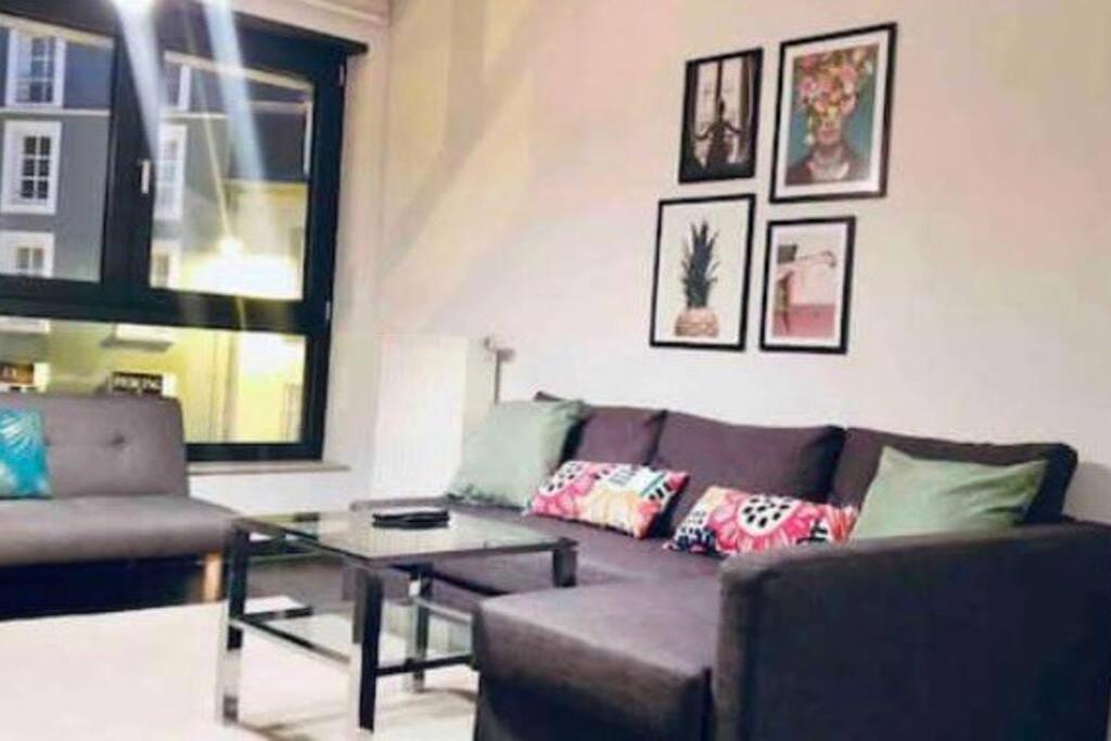 Spacious Modern Flat in the Heart of City Center -9 — photo 2