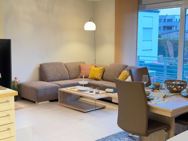 Modern Comfort 2 bedroom Apt w balcony&parking-Mam 1 — photo 2