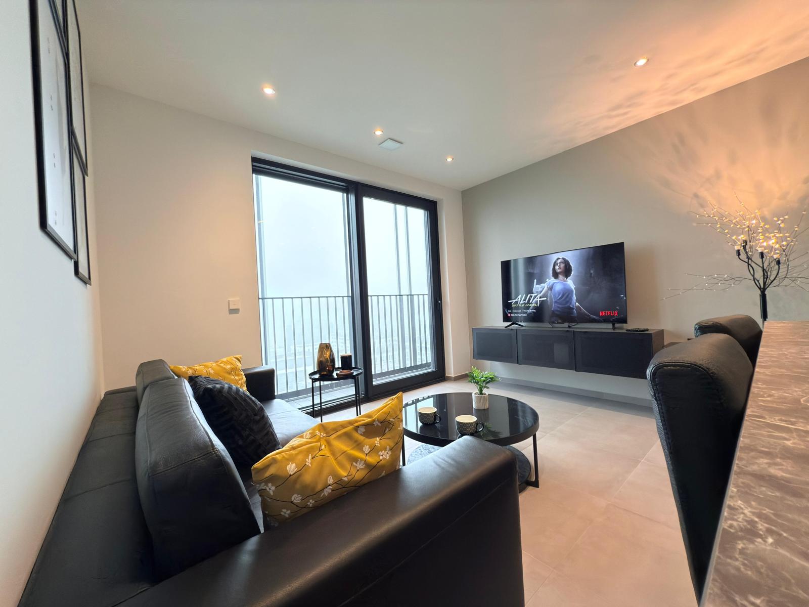 Charming one bedroom flat with terrace-BELV1 — photo 1