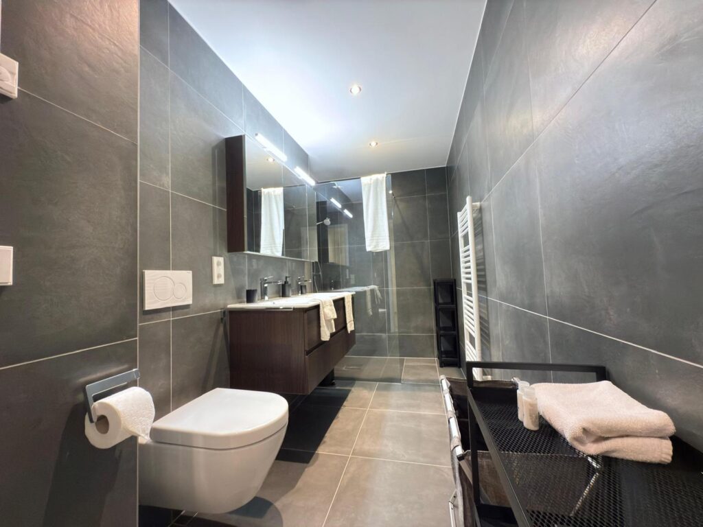 Charming one bedroom flat with terrace-BELV1 — photo 12