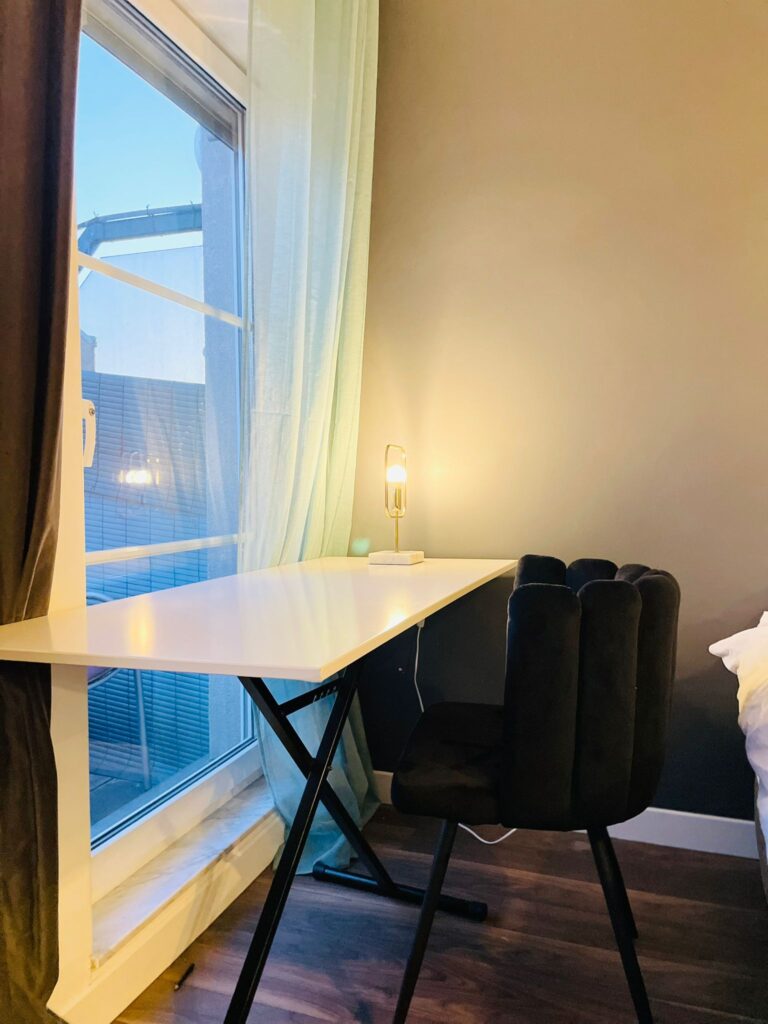 City Lights 2 bedroom with parking-22 — photo 16