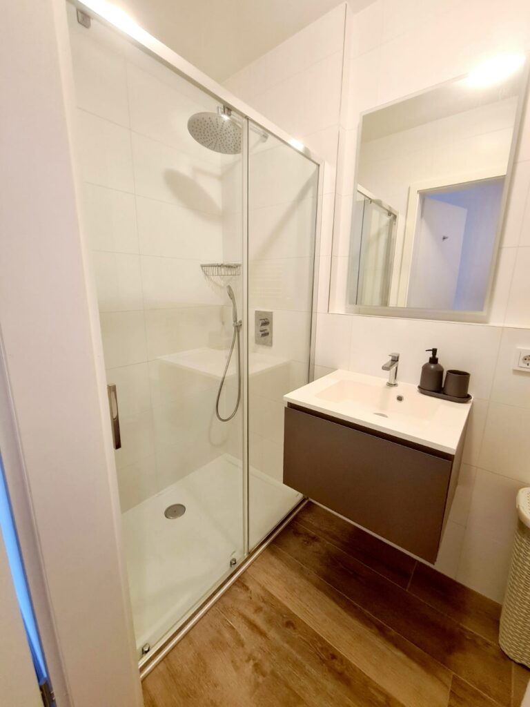 Luxury 1 bedroom with Parking – CD6 — photo 9
