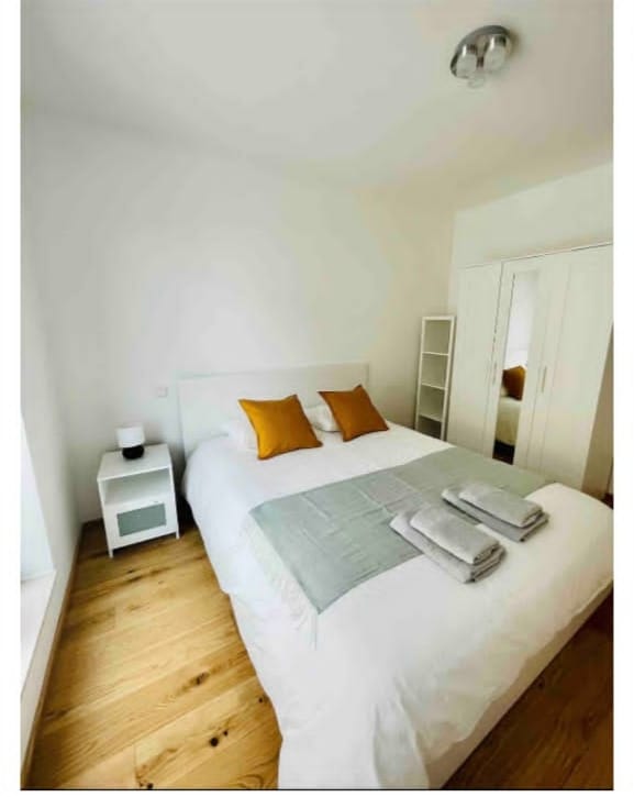 New and luxury 2 bedrooms. Parking place included. 142-96 — photo 8