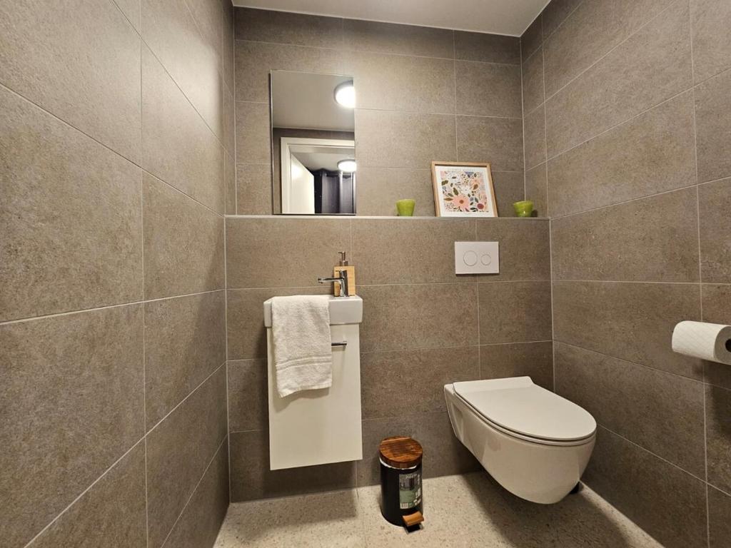 New 2 Bedrooms Flat in City Center-128 — photo 29