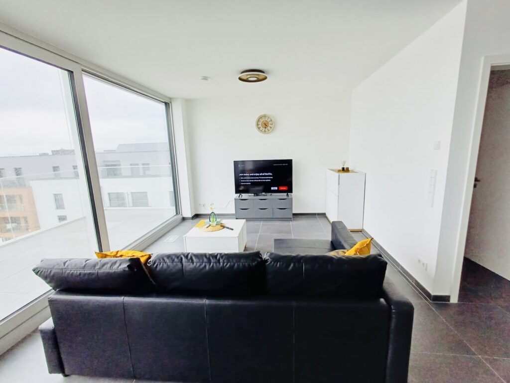 Brand new 2 bedrooms Penthouse in Center, Terrace and Parking 152 — photo 2