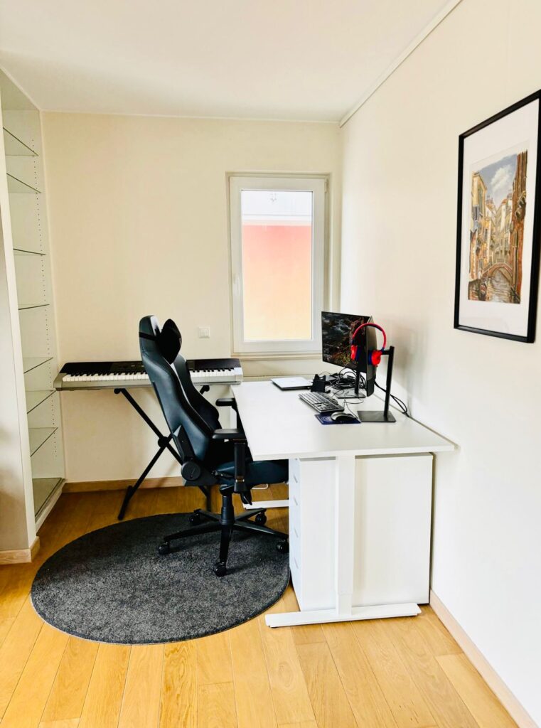 Two bedrooms with parking in Hesperange-Hesp 1 — photo 12