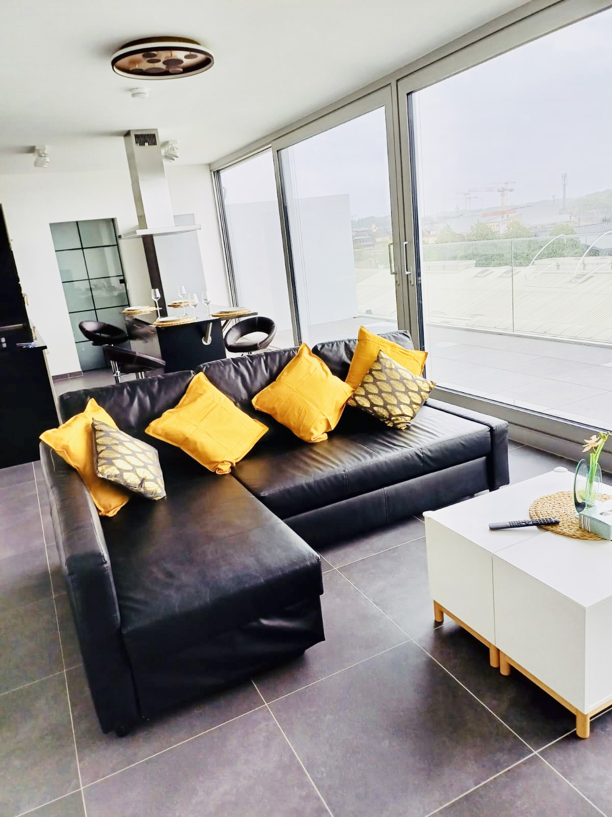 Brand new 2 bedrooms Penthouse in Center, Terrace and Parking 152 — photo 1