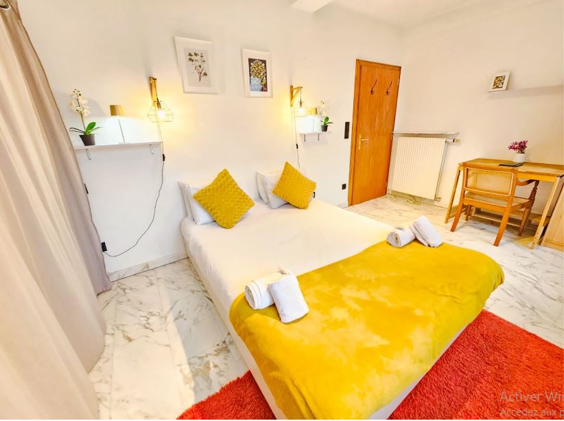 Smart Retreat next to Luxembourg Station-Gar68b — photo 15