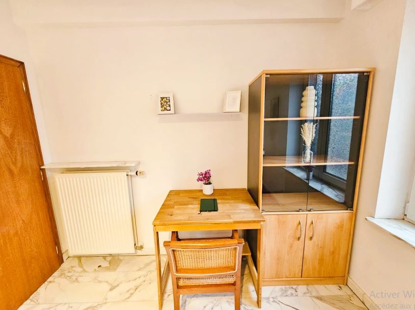 Smart Retreat next to Luxembourg Station-Gar68b — photo 18