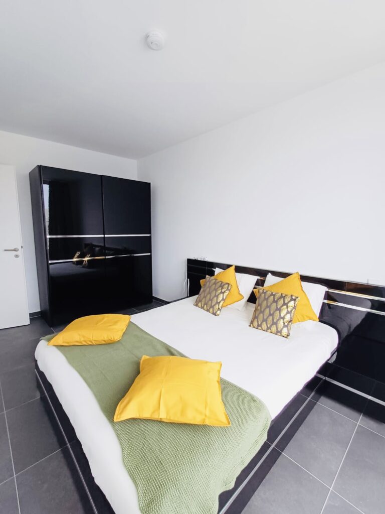 Brand new 2 bedrooms Penthouse in Center, Terrace and Parking 152 — photo 9