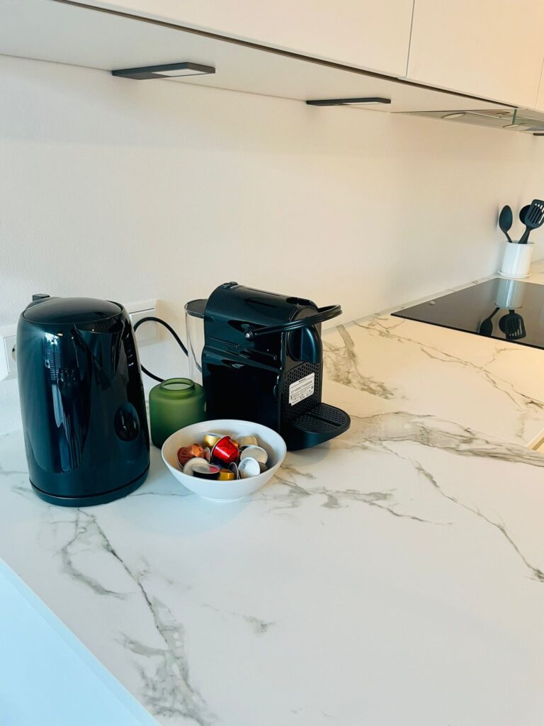 New & Large 1 bedroom in Center- terrace & parking- Chiny 1 — photo 7