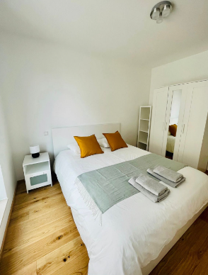 New and luxury 3 bedrooms. Parking place included -142 92 — photo 4