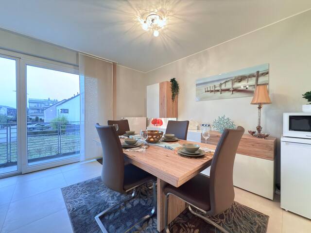 Modern Comfort 2 bedroom Apt w balcony&parking-Mam 1 — photo 9
