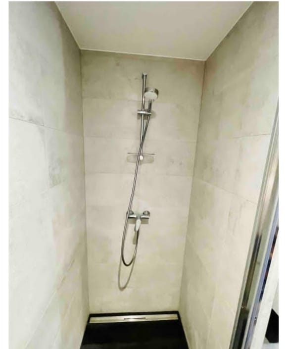 New and luxury 2 bedrooms. Parking place included. 142-96 — photo 9