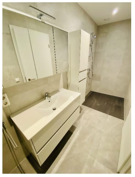New and luxury 2 bedrooms. Parking place included. 142-96 — photo 10