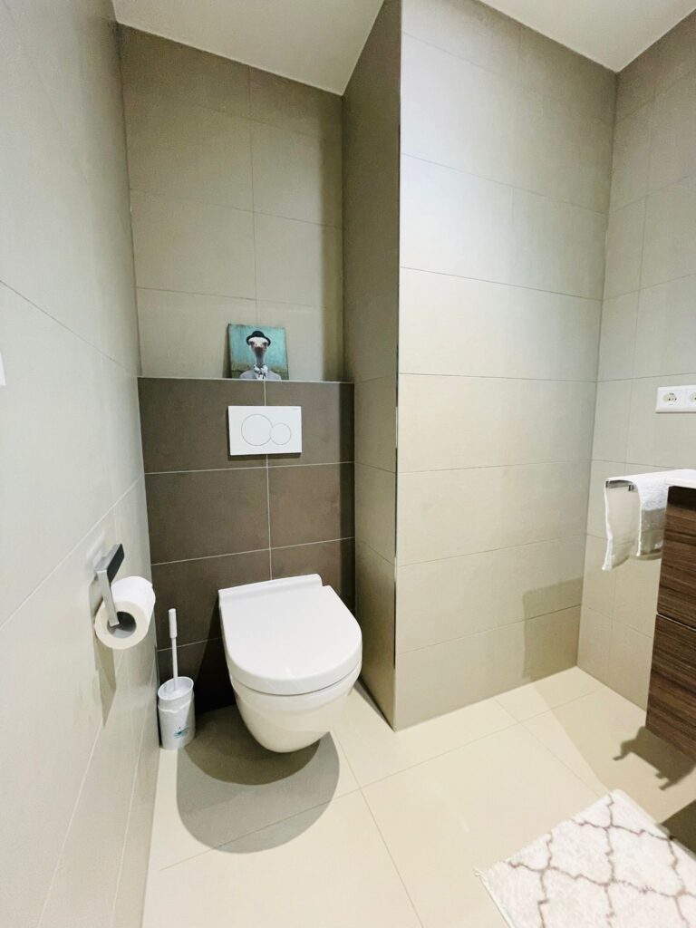 Luxury 1 bedroom in Center with Parking -5 — photo 11